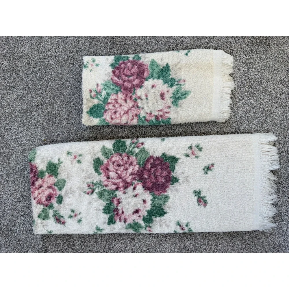 Vintage Franco Floral Rose Towel Set 4pc Pink Burgundy Fringe Made‎ in USA
